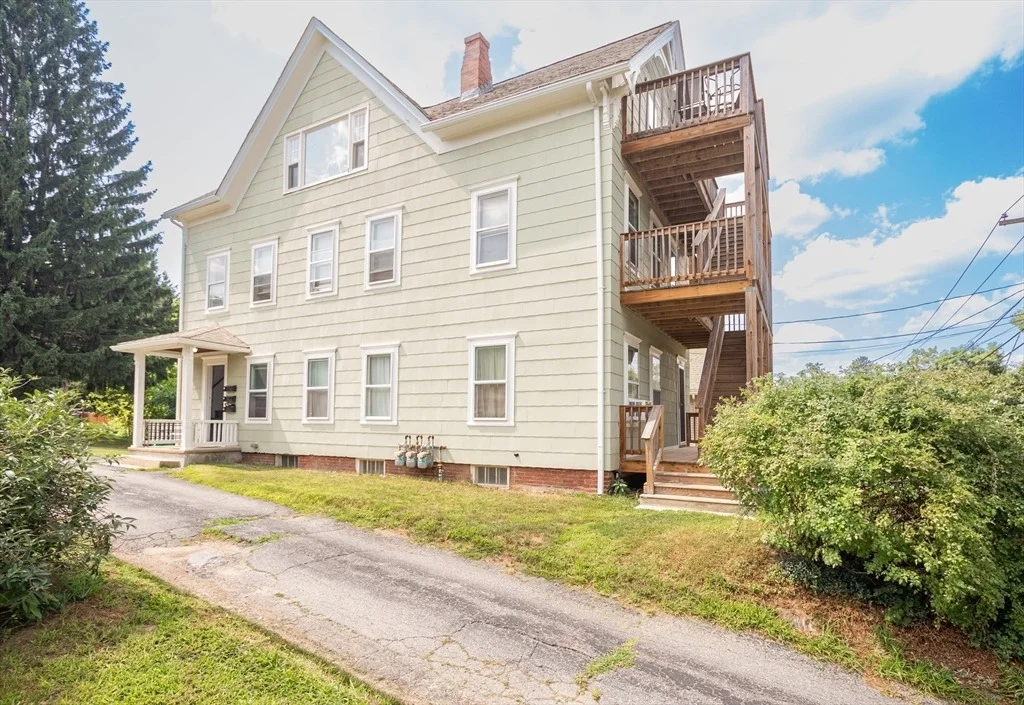 Photo of 18 Steele St