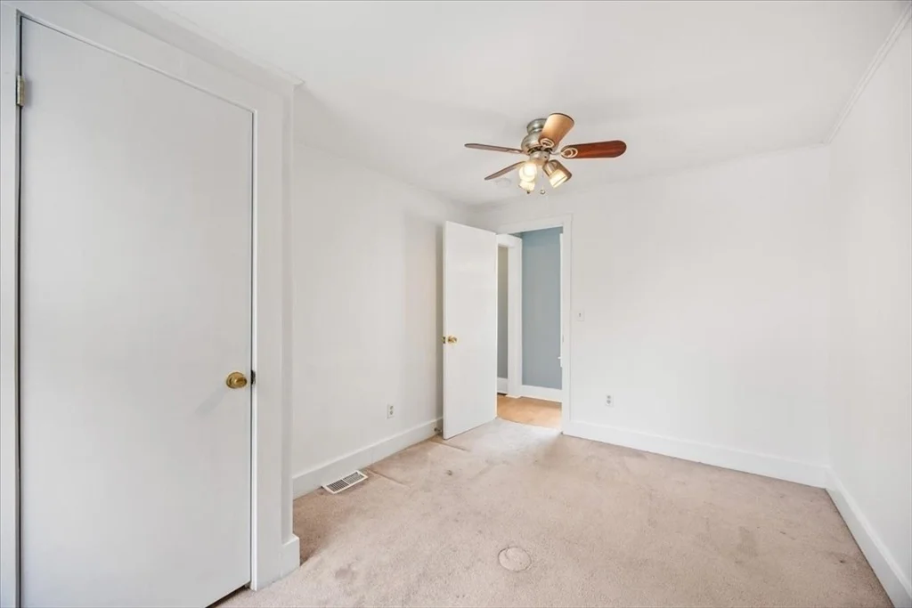 Photo of 90 Middlesex St
