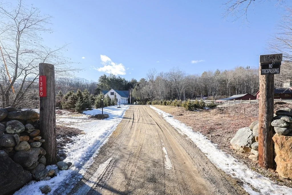 Photo of 1380 North Brookfield Rd