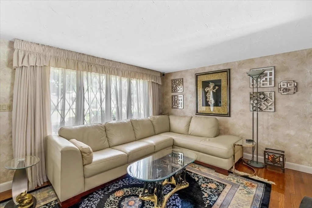Photo of 28 Lawrence Rd