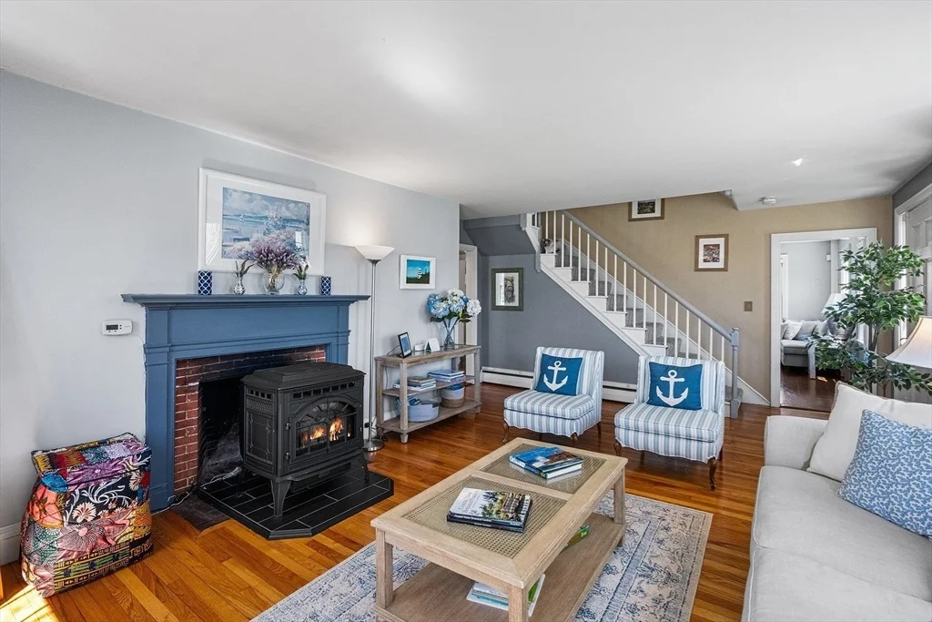 Photo of 416 Boston Rd