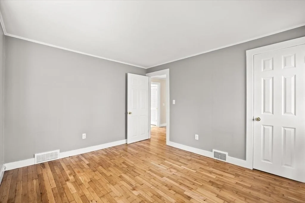 Photo of 365 Phinneys Ln