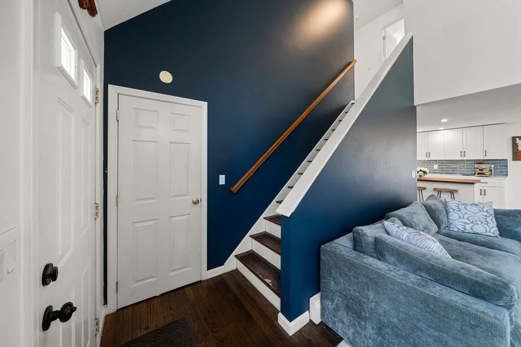 Photo of 25 Moon Compass Ln