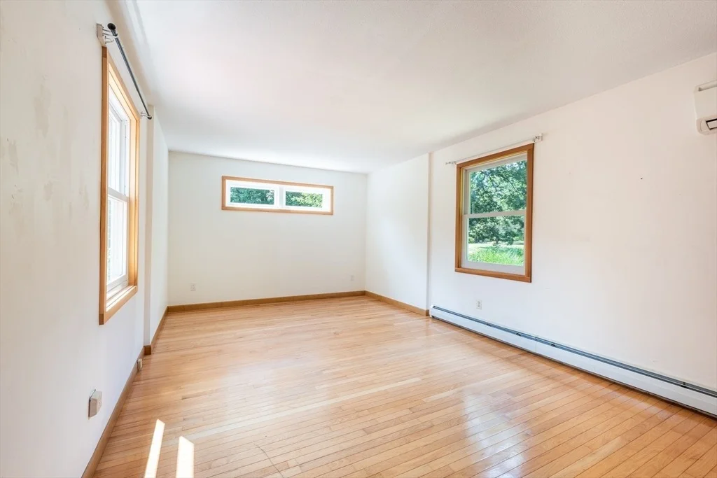 Photo of 110 Grantwood Dr