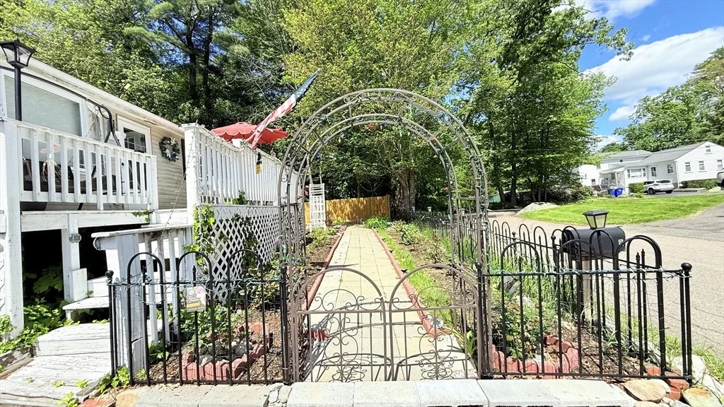 Photo of 9 Willow Rd