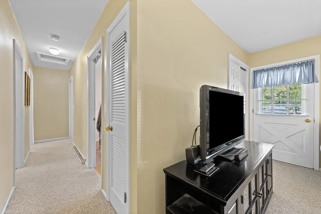 Photo of 6 Hingham Rd