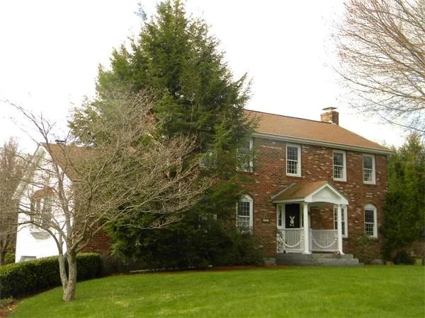 Photo of 39 Fox Run Rd