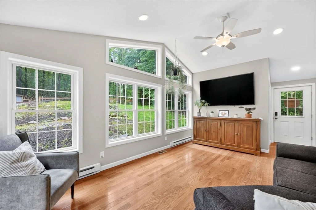 Photo of 63 Barton Ave