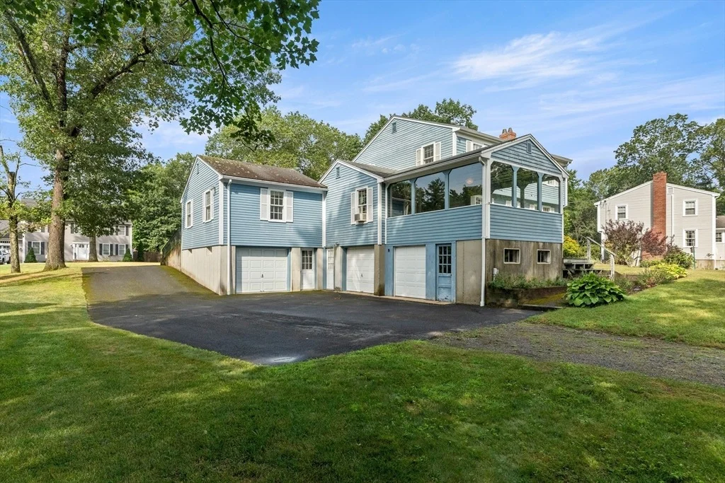 Photo of 15 Arrowhead  Road