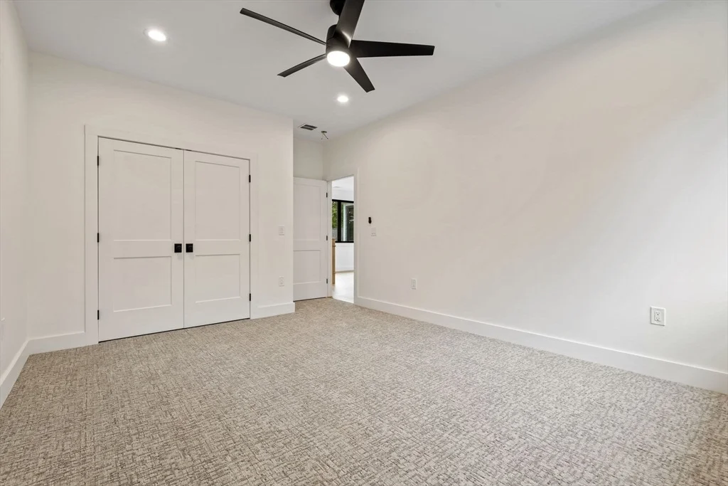 Photo of 17 Highclere Rd
