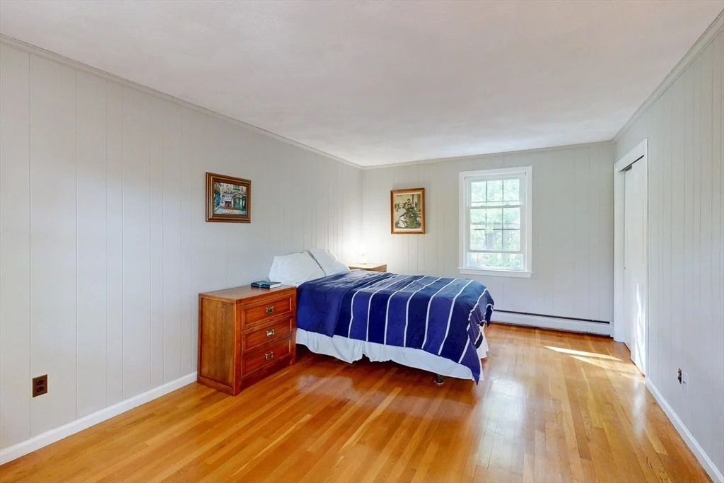 Photo of 13 Garry Dr