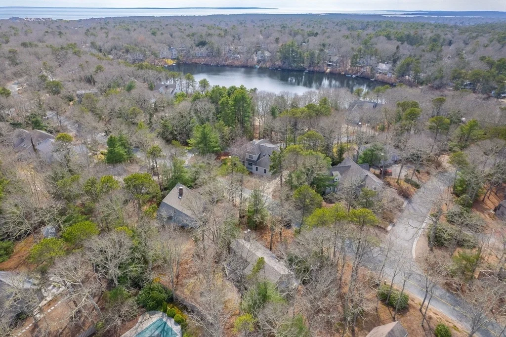 Photo of 213 Fells Pond Rd