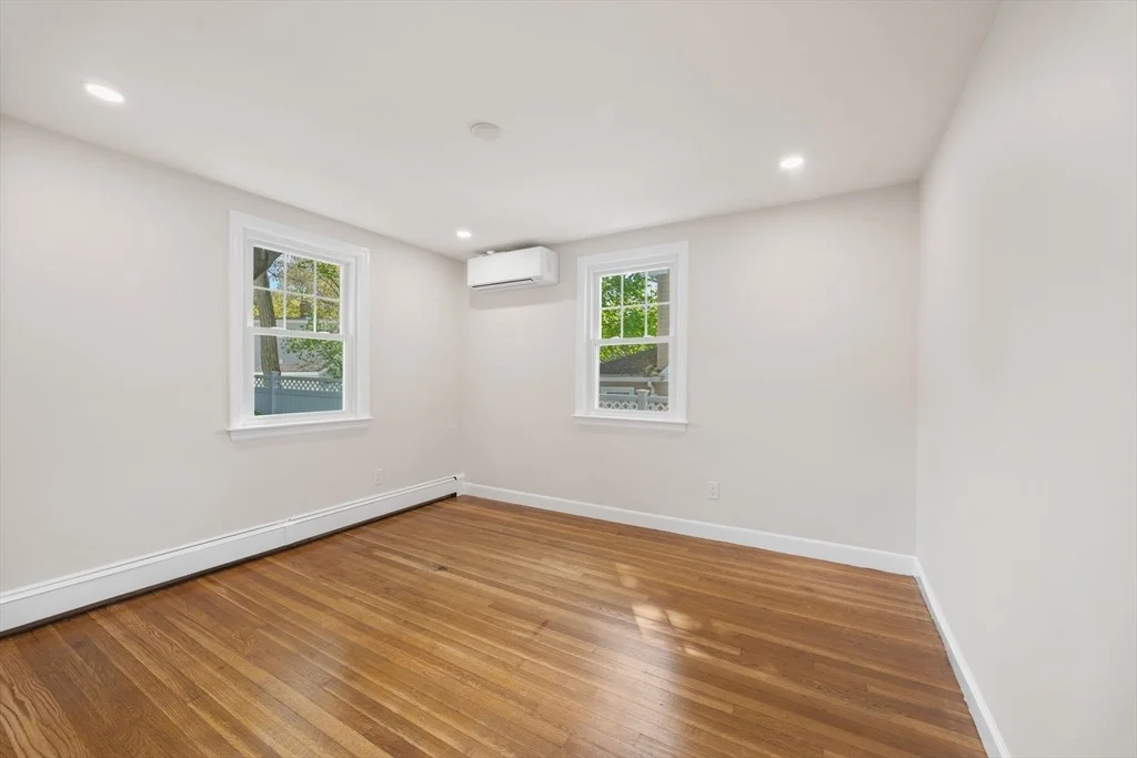 Photo of 73 Hemlock Street