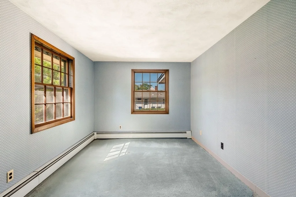 Photo of 8 Intervale Ave