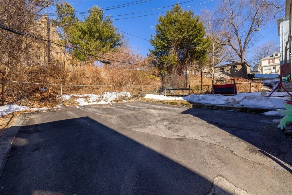 Photo of 17 5th Ave