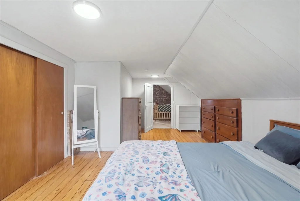 Photo of 16 Beechcrest St