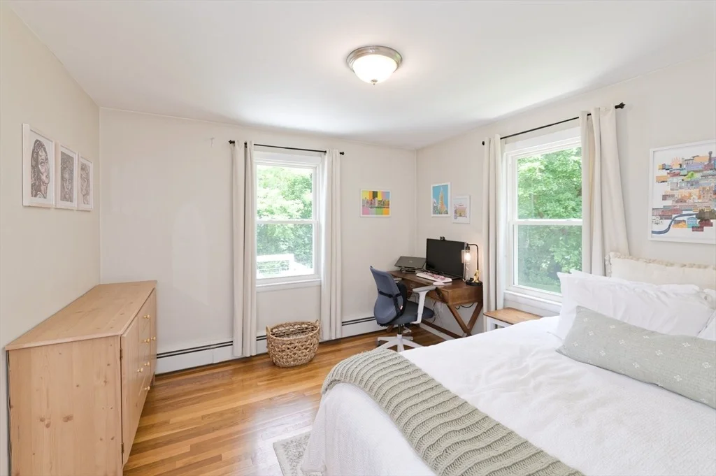 Photo of 117 Longmeadow Ave