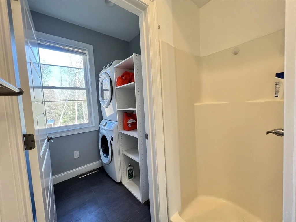 Photo of 465 Montgomery Rd