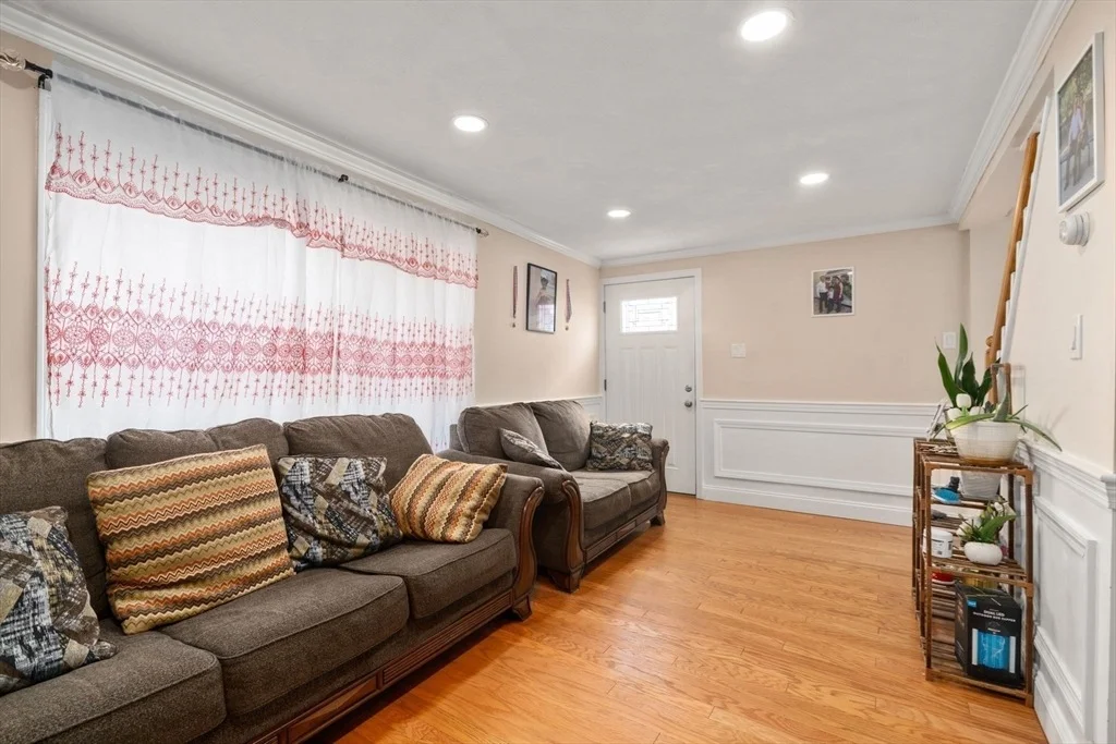 Photo of 84 Howard Street