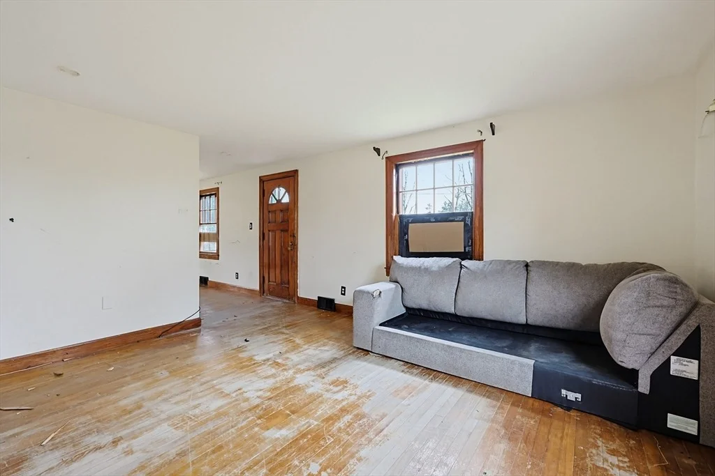 Photo of 321 Townsend Hill Rd