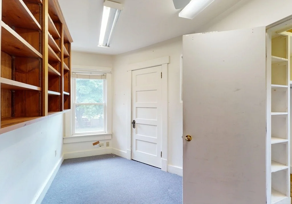 Photo of 4 Davis St