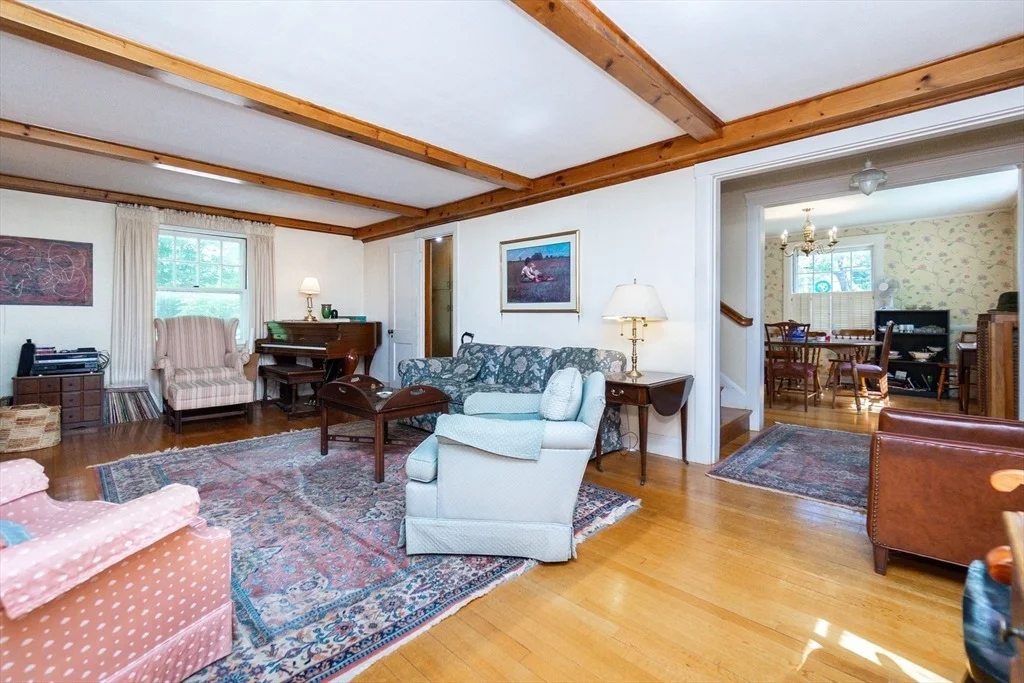 Photo of 108 Warren Rd