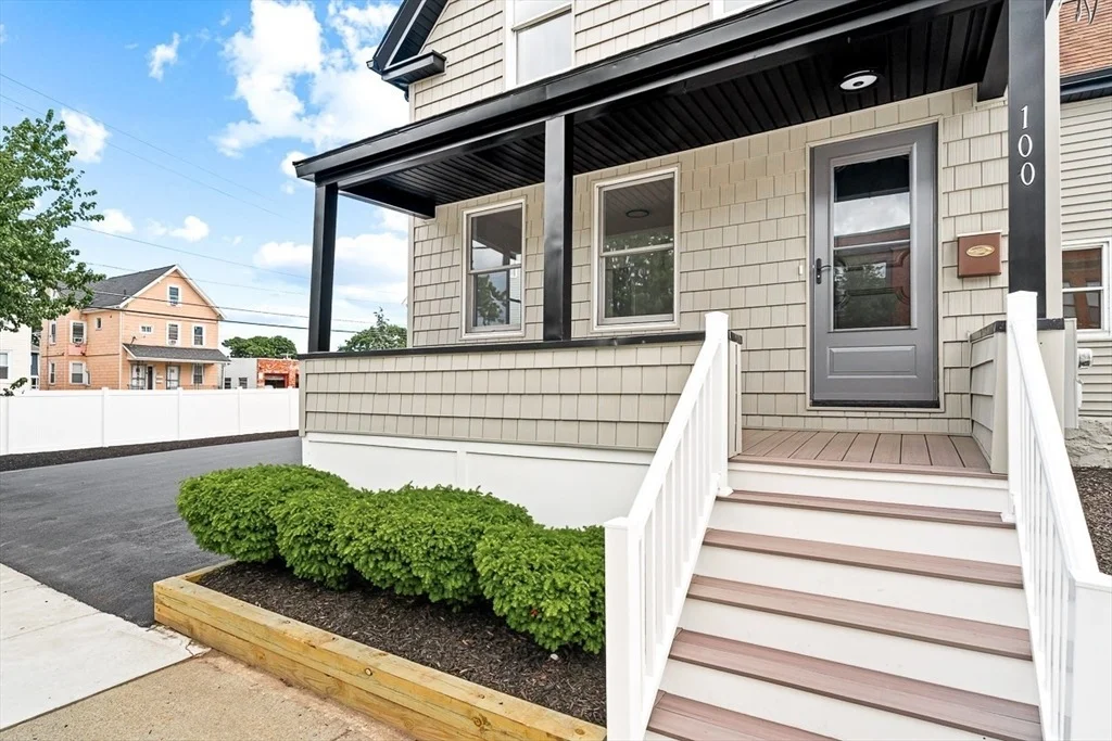 Photo of 100 Emerald St