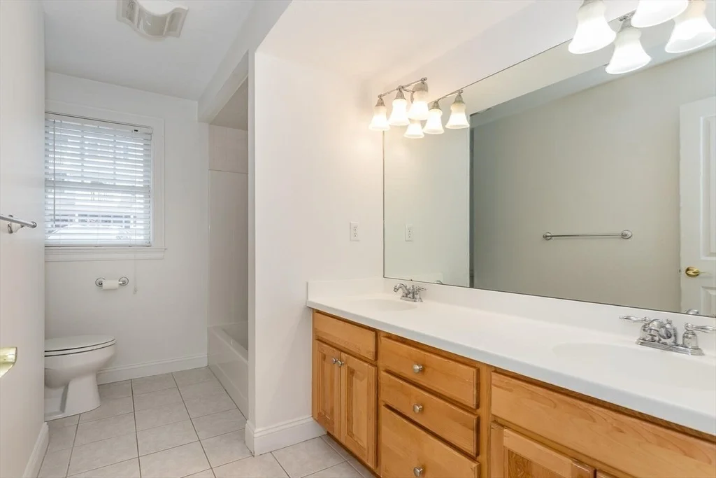 Photo of Unit 25A at 25 Maple Street