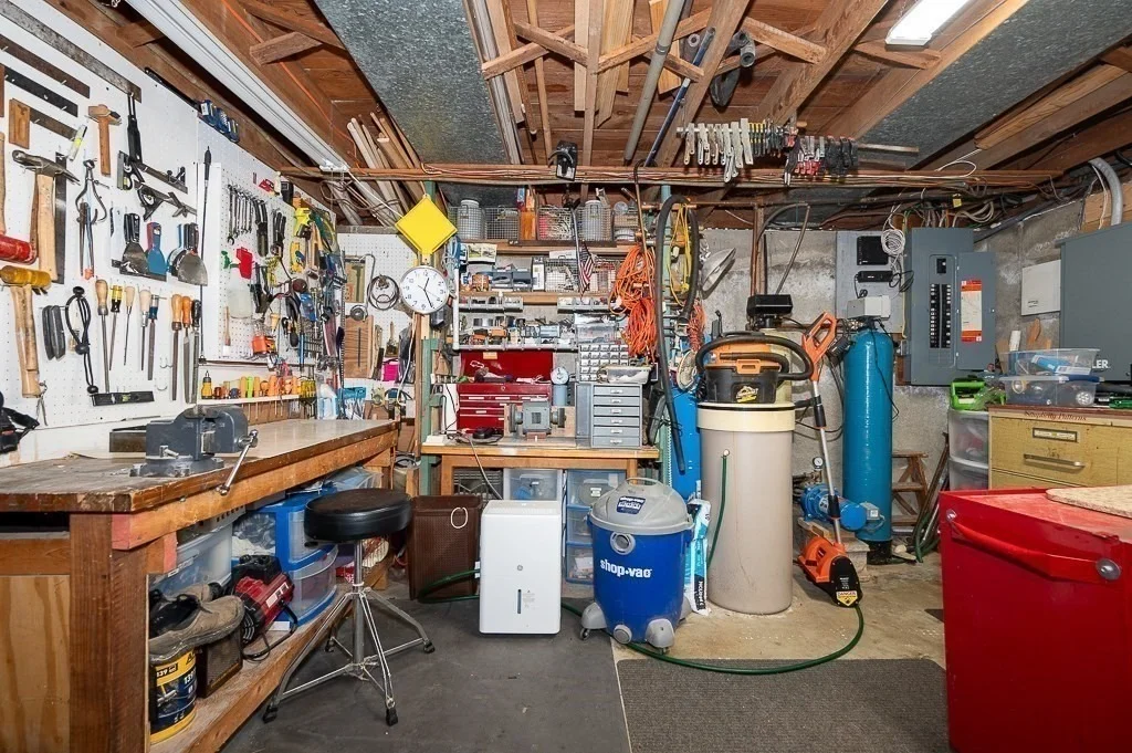 Photo of 11 Eight Lots Rd.