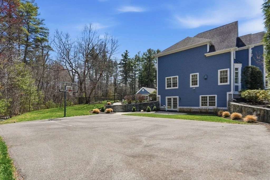Photo of 9 Ross Ln