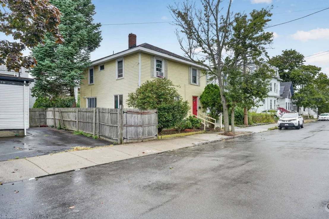 Photo of 21 Sachem St