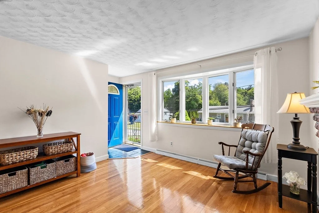 Photo of 472 Coronation Drive