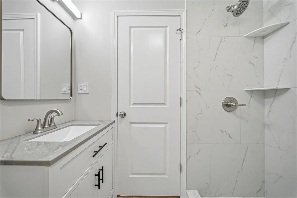 Photo of 50 Clark St