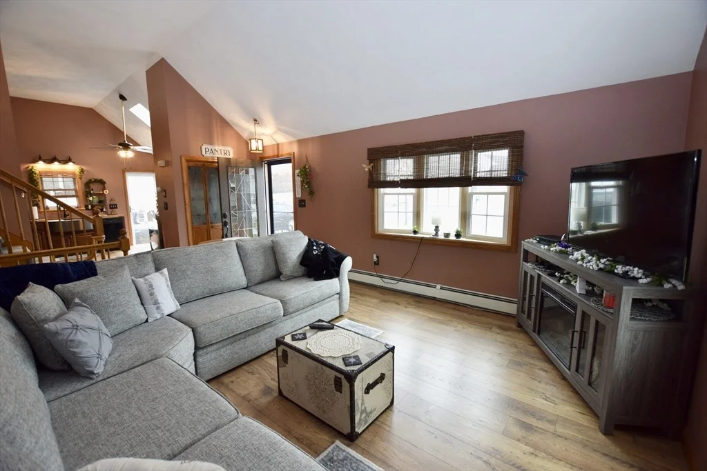 Photo of 53 Gregory Dr
