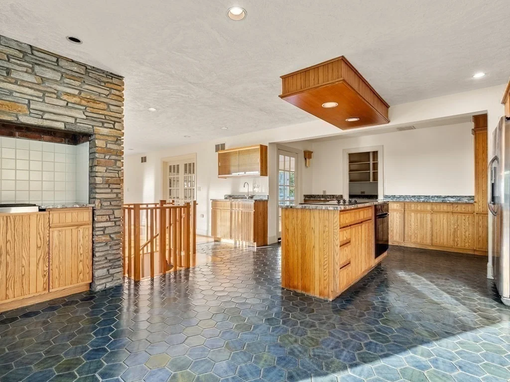 Photo of 12 Jefferson Rd