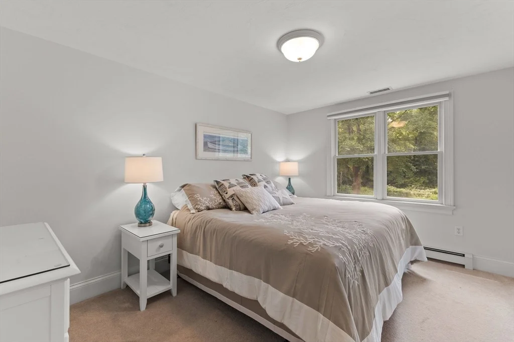 Photo of 12 Phoebes Close
