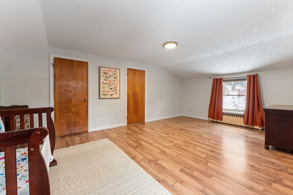 Photo of 1180 Calkins Rd