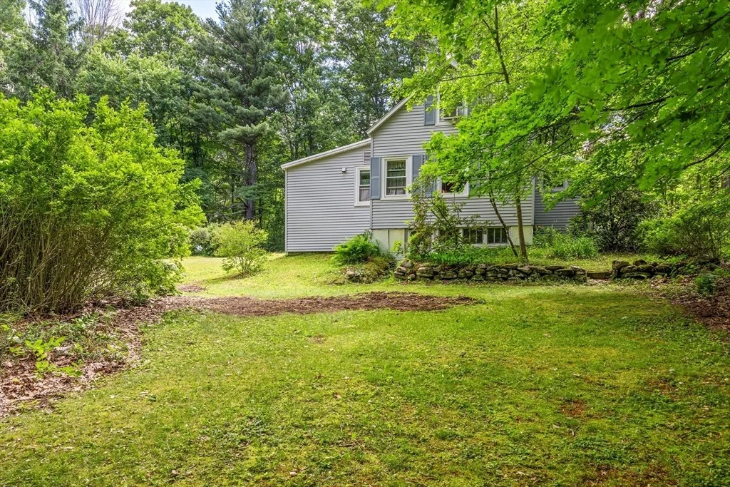 Photo of 294 North Valley Road