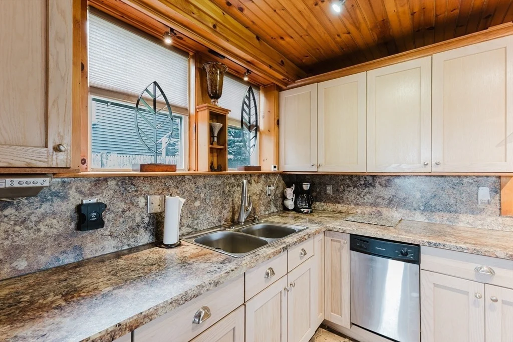 Photo of 54 Bayview Ave