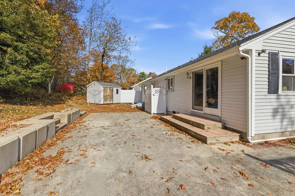 Photo of 544 Cotuit Rd