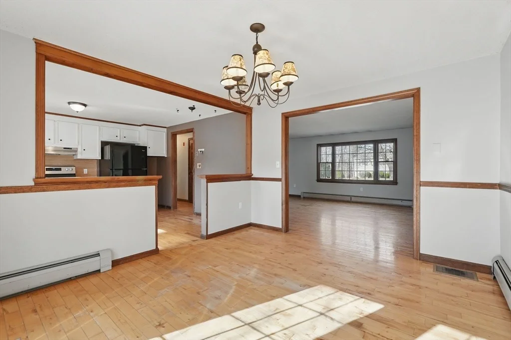 Photo of 195 Susan Drive