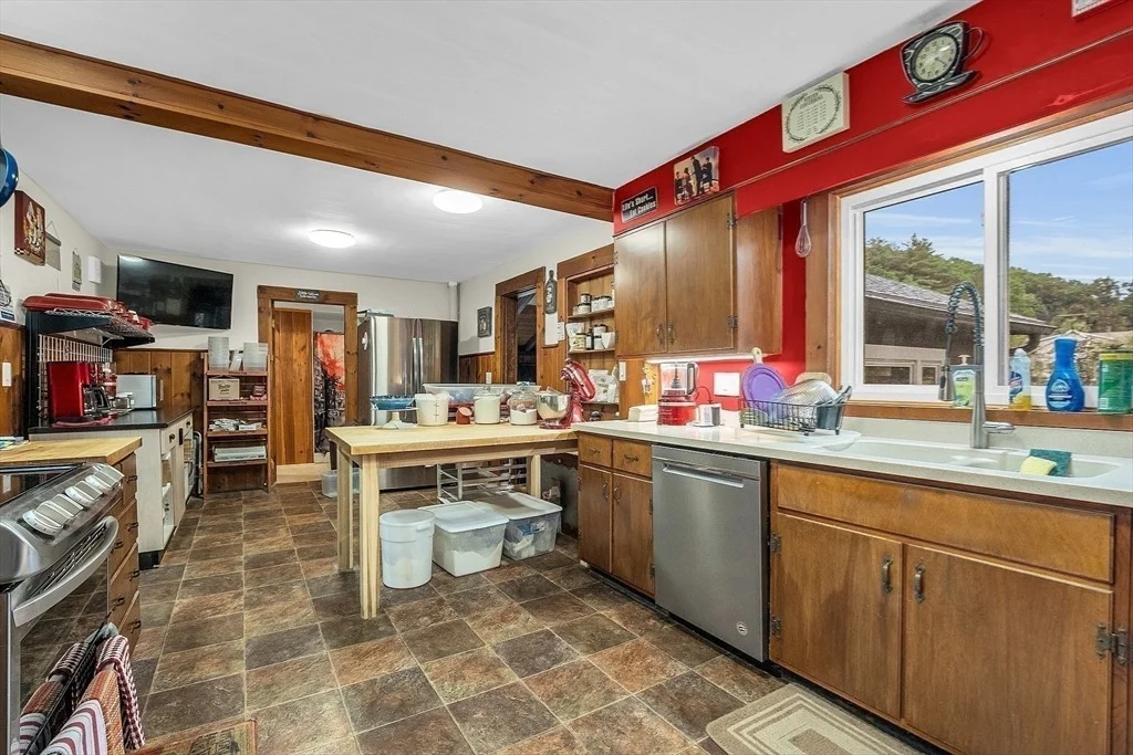 Photo of 330 N Orange Rd