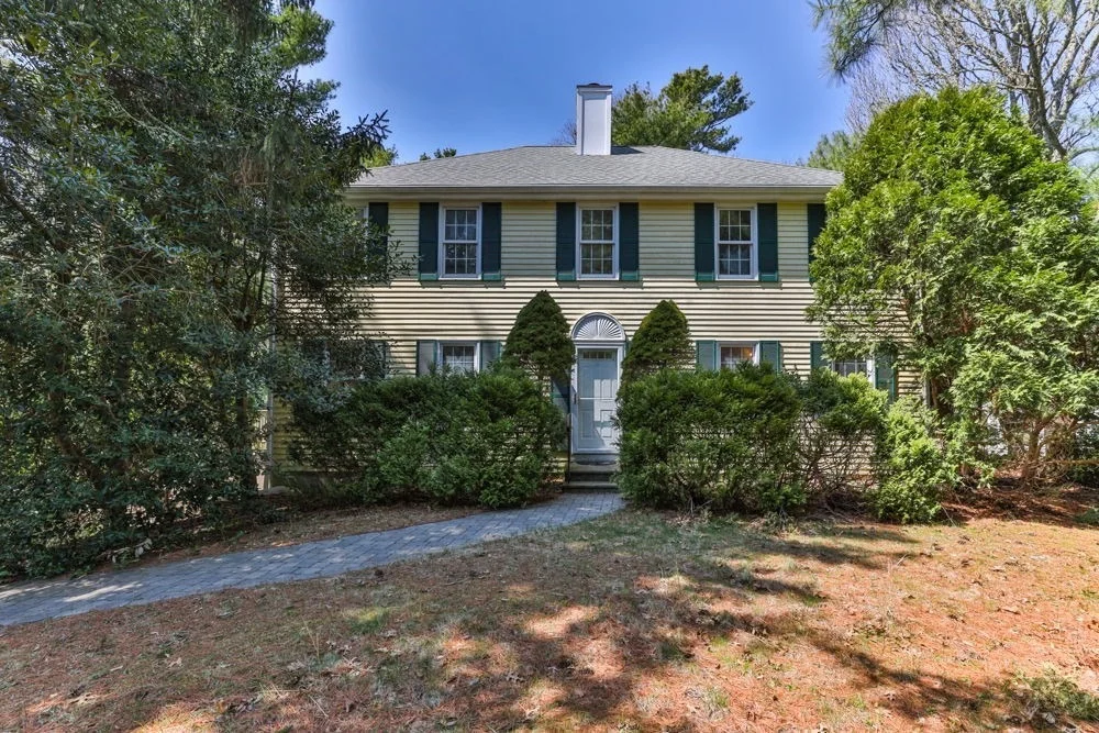 Photo of 49 Colonial