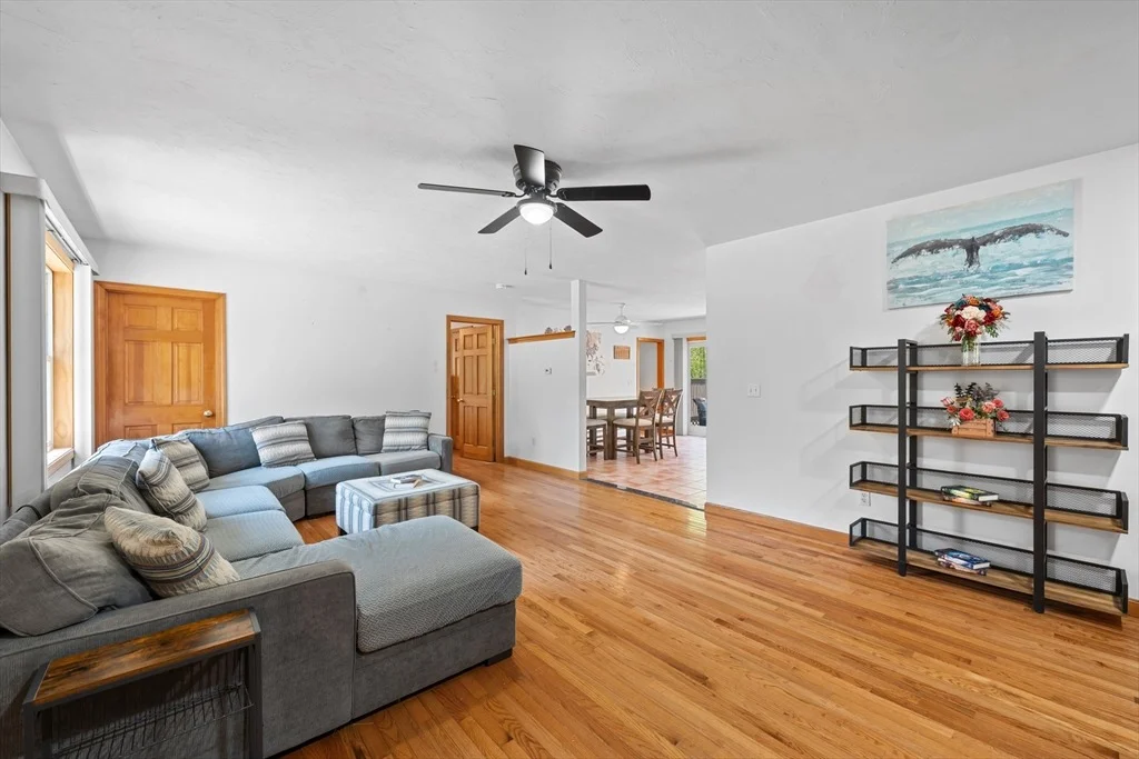 Photo of 1 Woodmere Rd