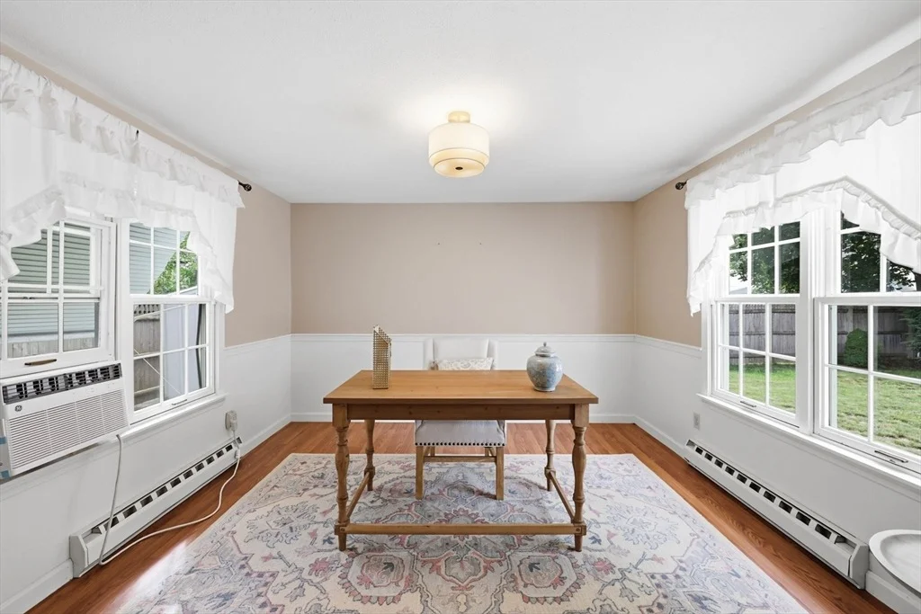 Photo of 250 Gillette Ave