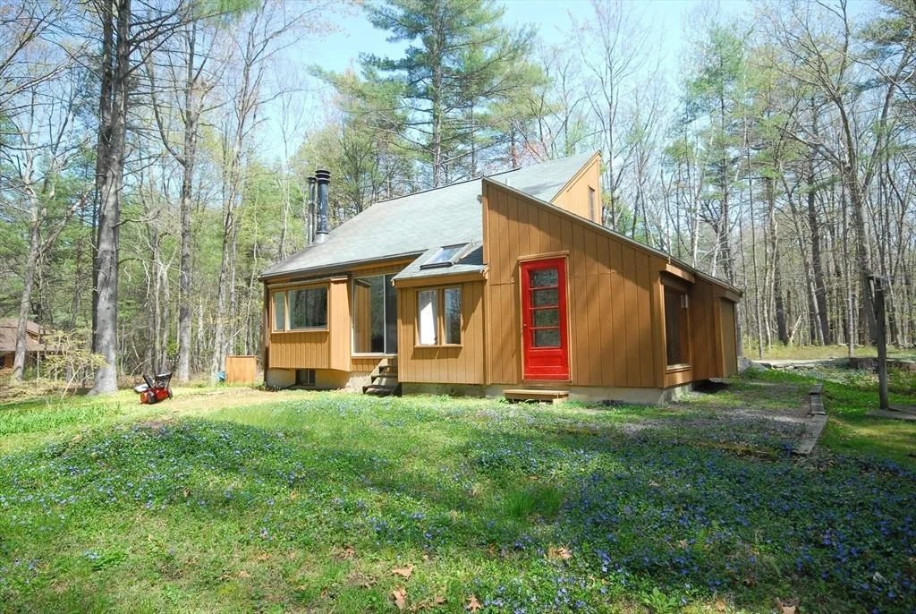 Photo of 37 Blanchard Rd
