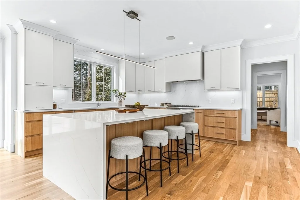 Photo of 123 Lawton Rd