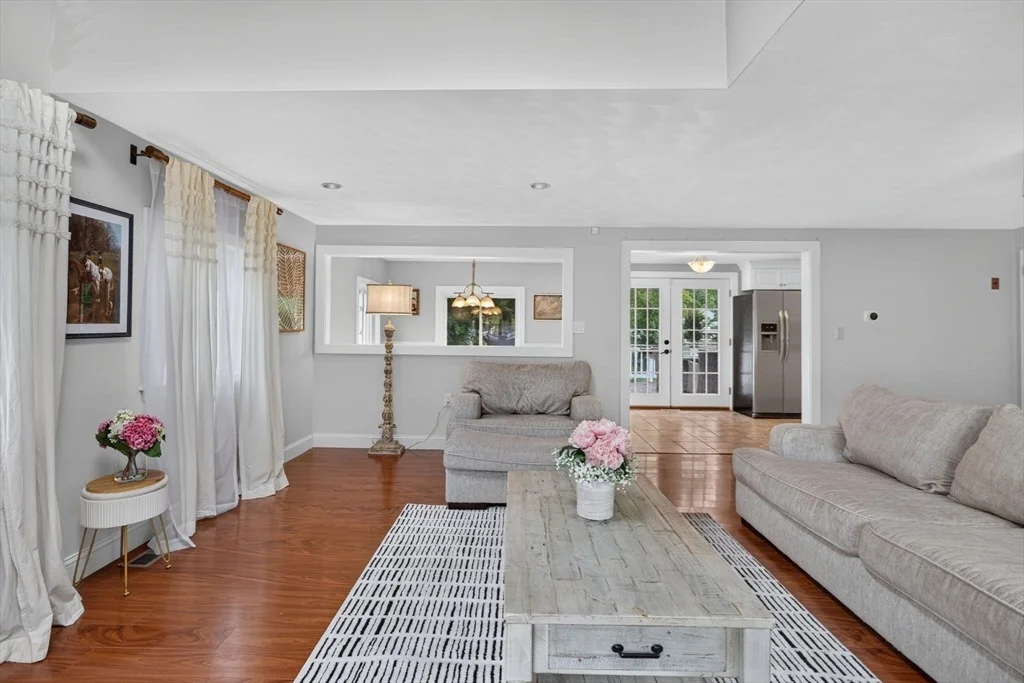 Photo of 769 Potter Rd