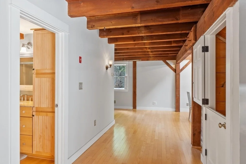Photo of 215 Wethersfield Street