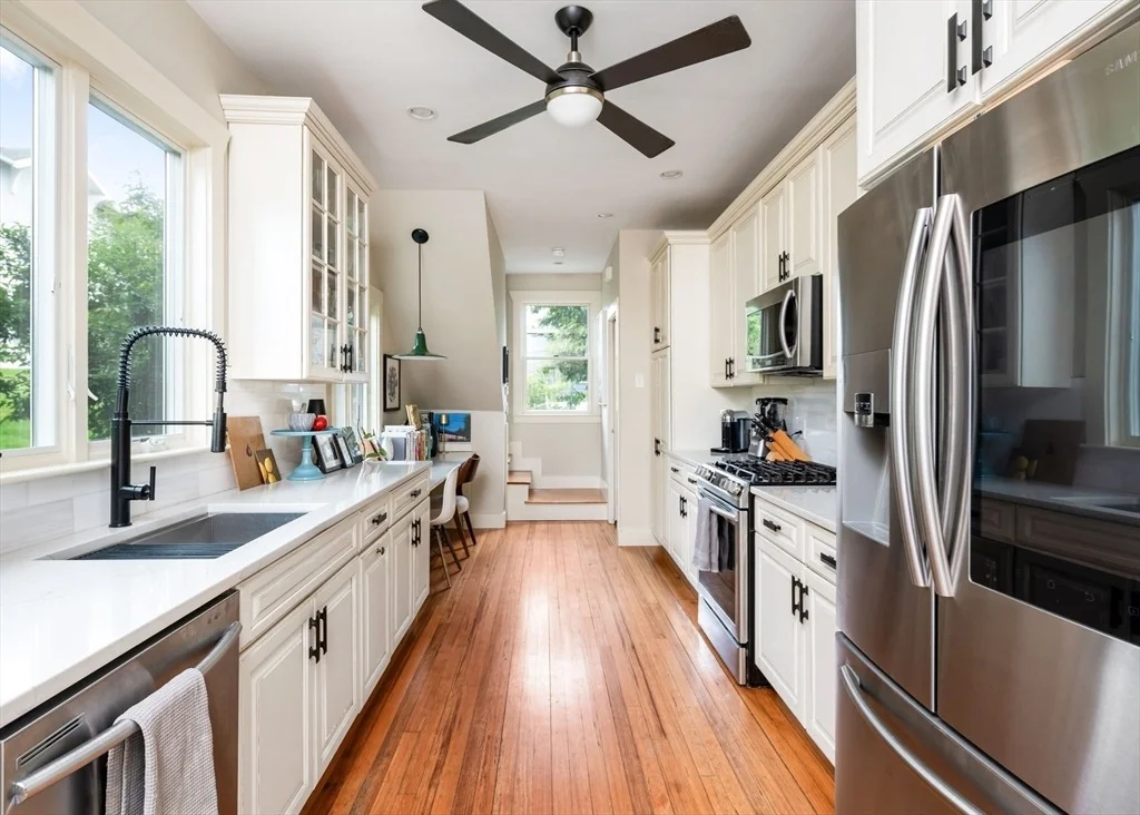 Photo of 46 Holbrook Ave